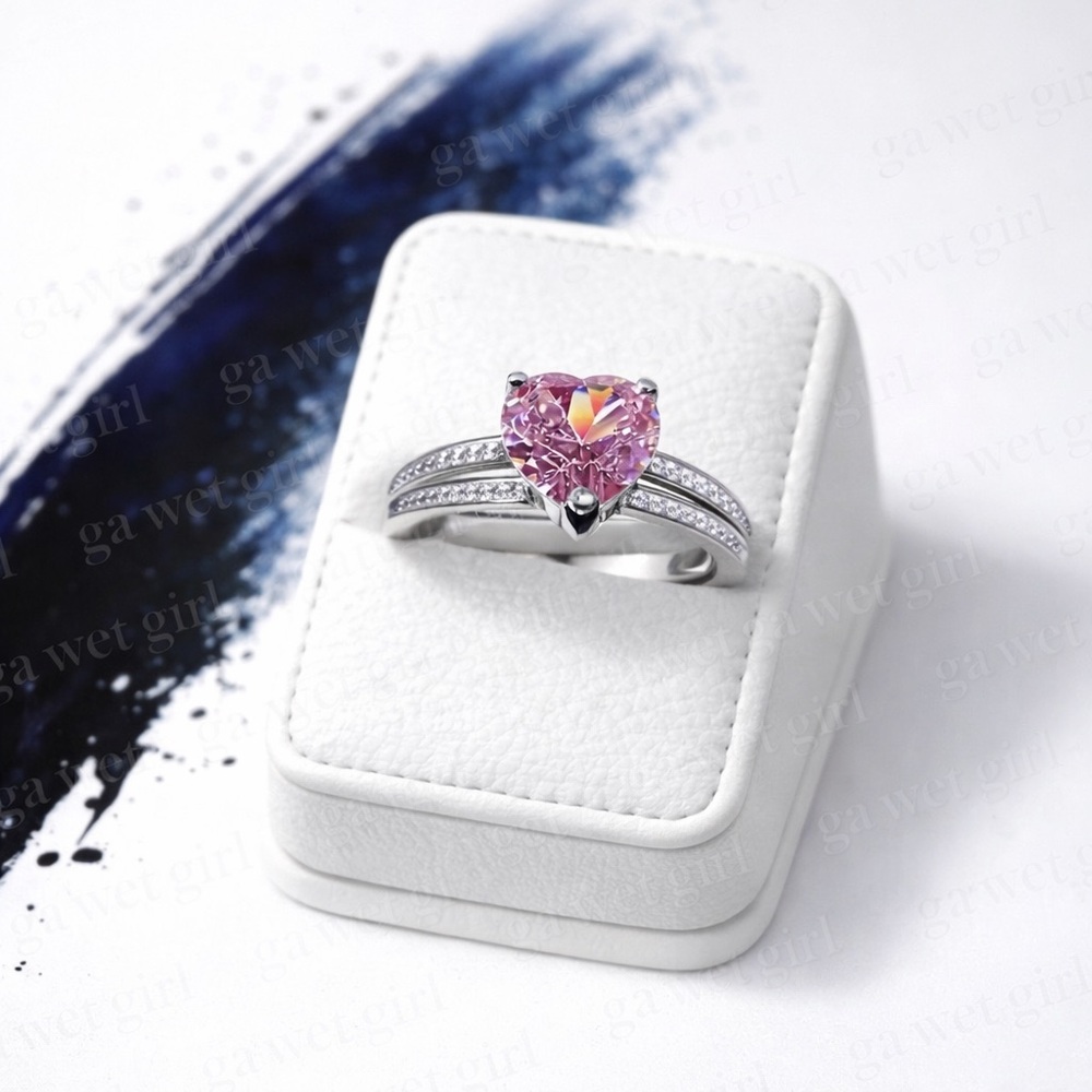Women’s wedding or engagement ring